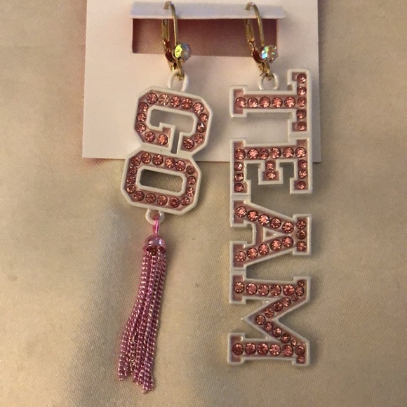 Betsey Johnson Go Team Mismatch Drop Earrings Pink Crystal & Tassel NWT - Picture 5 of 13